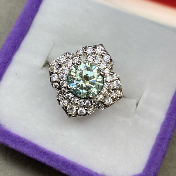 Blooming Flower Moissanite Diamond Engagement Ring - Picture 4 of 17